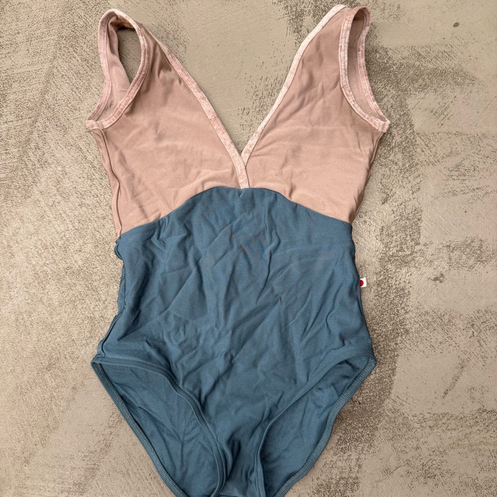 YUMIKO Alicia HC N-Frost/N-Dusty Rose/V-Misty Rose - M